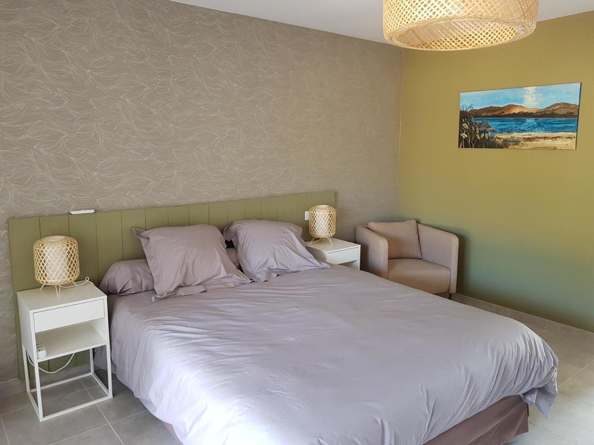 Les Terrasses D'Arutoli Bed & Breakfast ปอร์โต-เวคคีโอ ภายนอก รูปภาพ