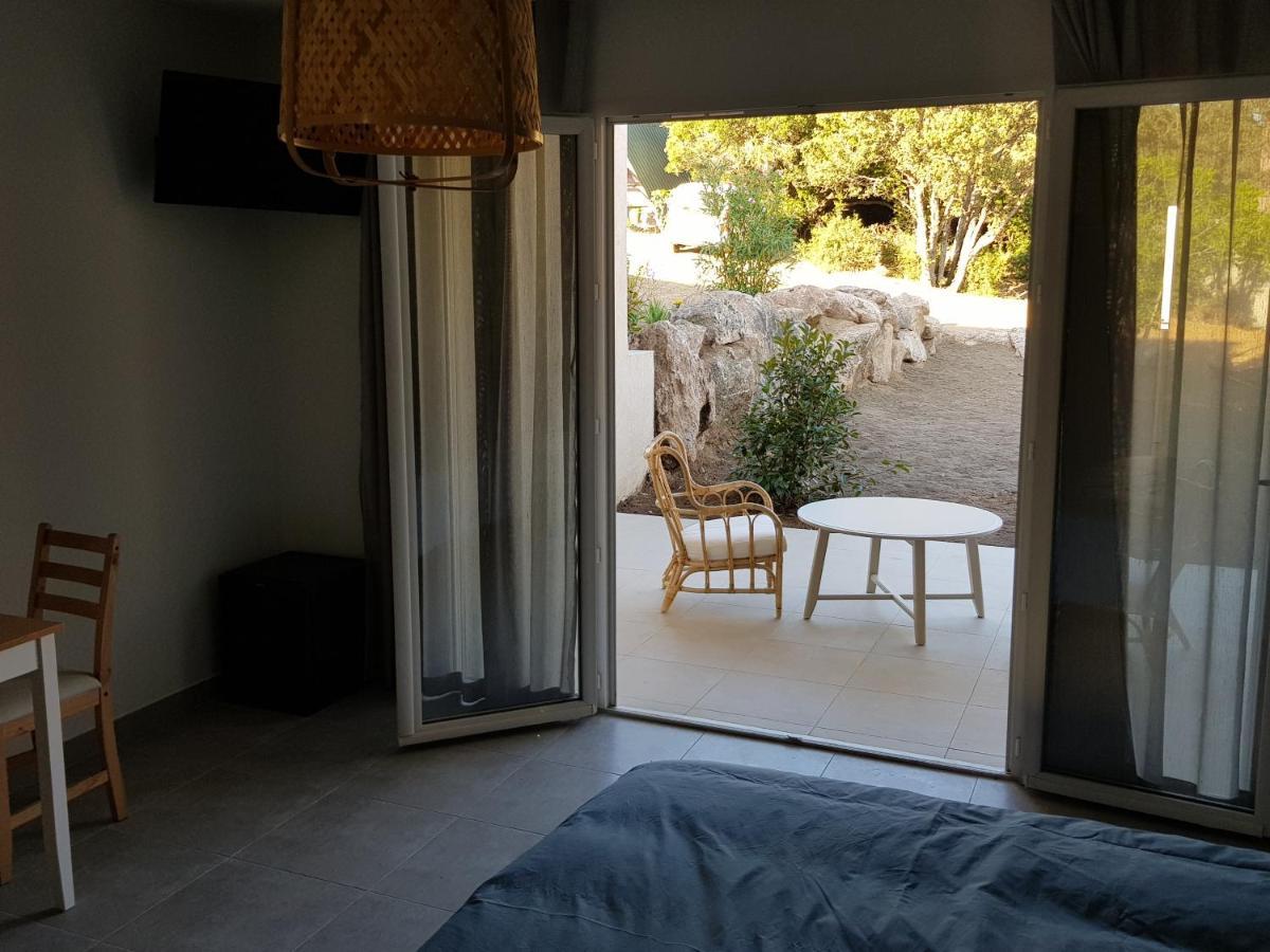 Les Terrasses D'Arutoli Bed & Breakfast ปอร์โต-เวคคีโอ ภายนอก รูปภาพ